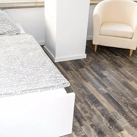 05 Bachwiesenstr Apartment *