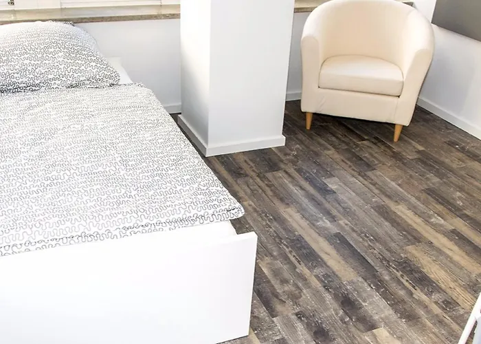 05 Bachwiesenstr شقة *